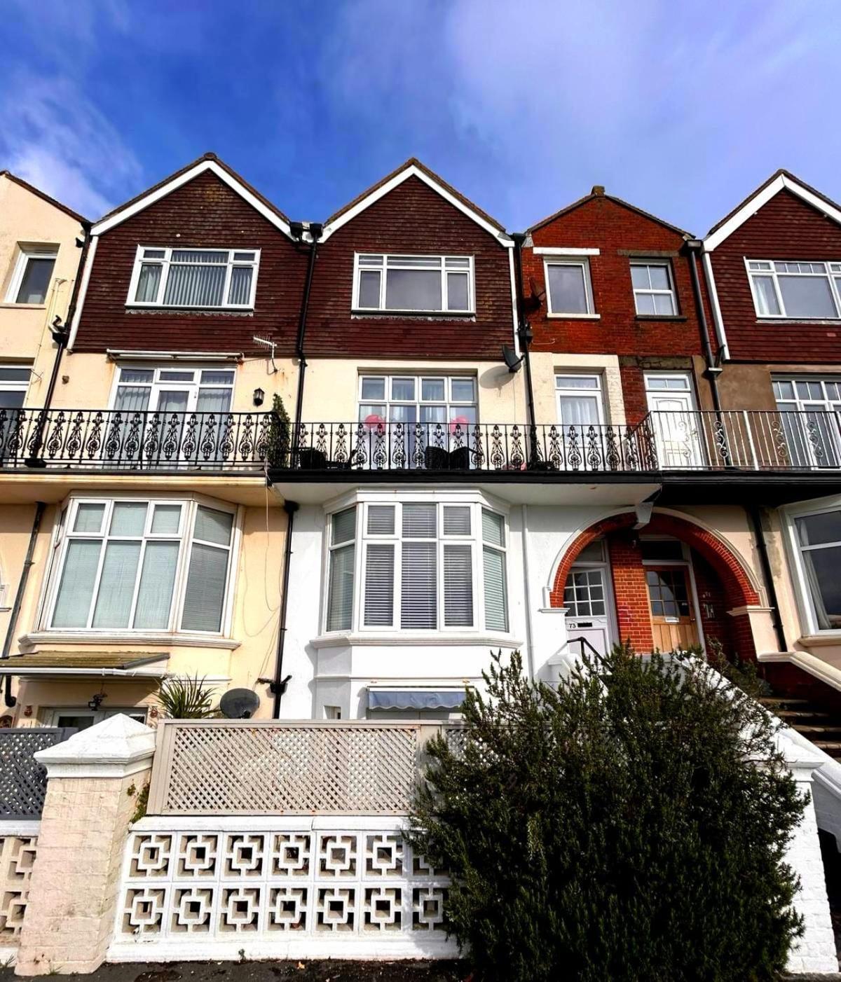 Seaview 2 Bedroom Apartment Littlehampton Exterior photo